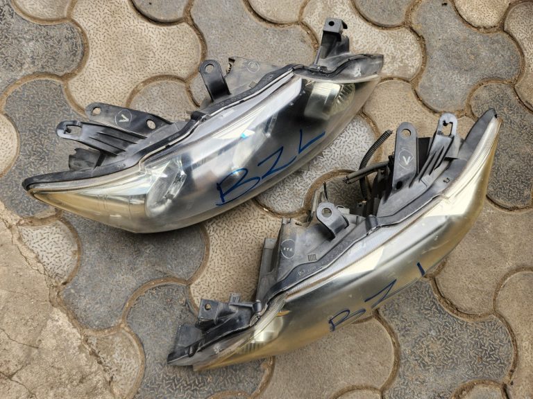 Headlight – Toyota Allion (2015)