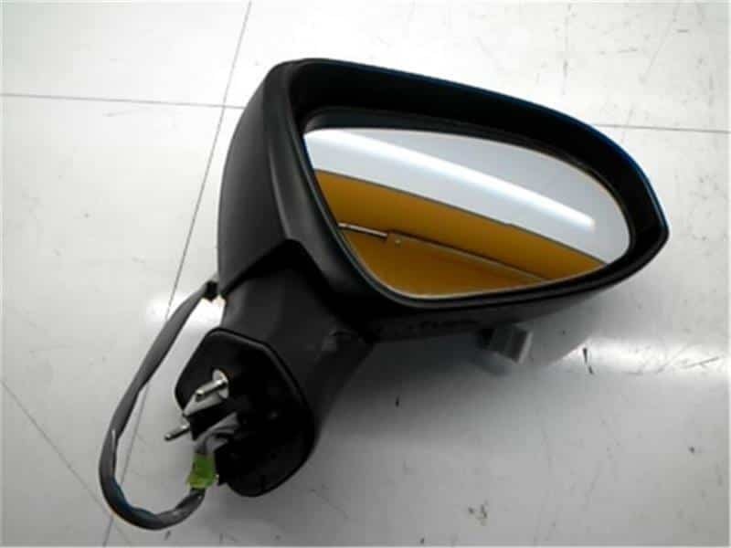 Right Side Mirror – Toyota Axio