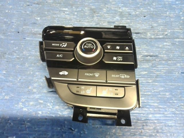 A/C Control Panel – Honda Freed GB7