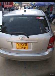 Toyota Corolla Fielder – photo 2