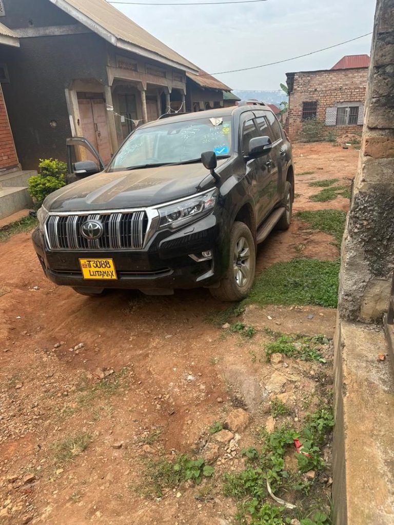 Toyota Land Cruiser Prado Black Front