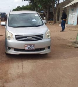 Toyota Noah – photo 1