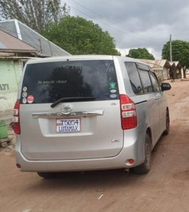 Toyota Noah – photo 2