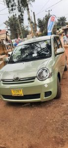 Toyota Sienta – photo 1