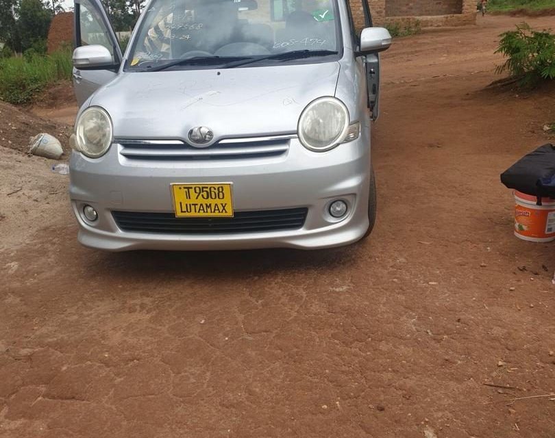 Toyota Sienta